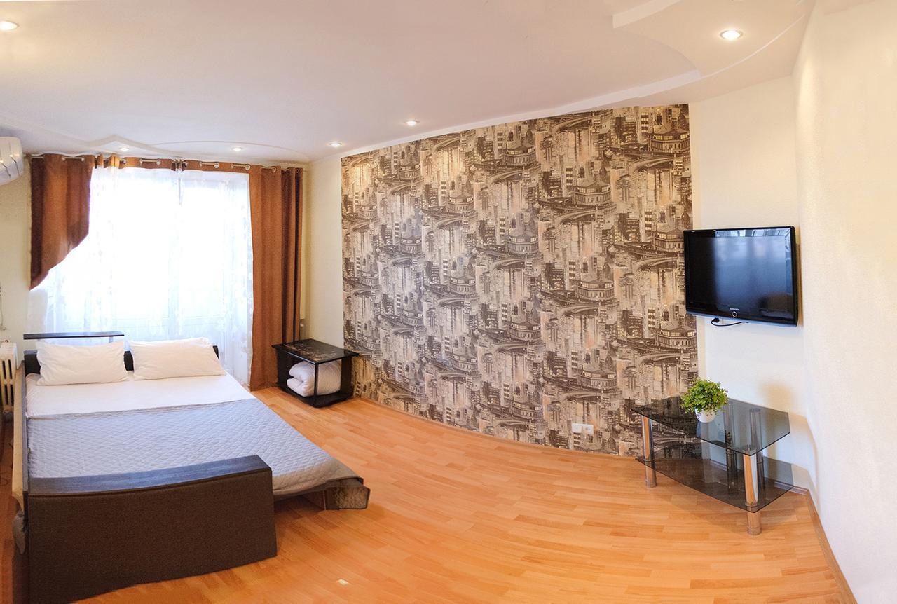 Luxury 3 Rooms Apartments In Center By Green House Poltava Esterno foto